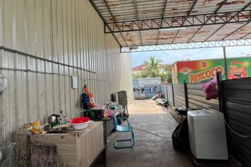 Warehouse For Rent at Jalan Seri Tambun