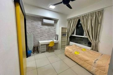 Tropicana Bay Residences