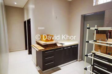 Pusat Perniagaan Maju Jaya