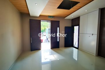 Pusat Perniagaan Maju Jaya