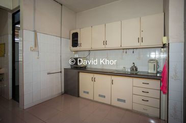 Persiaran Taman Riang