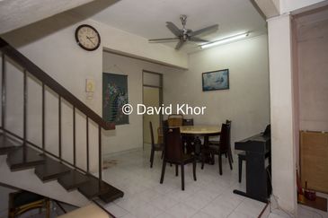 Persiaran Taman Riang