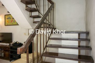 Persiaran Taman Riang