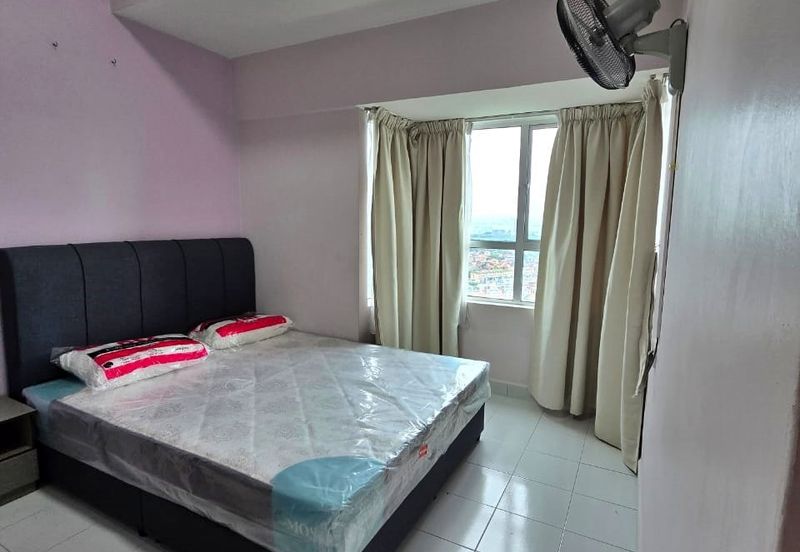 University Place (Plaza Ivory)