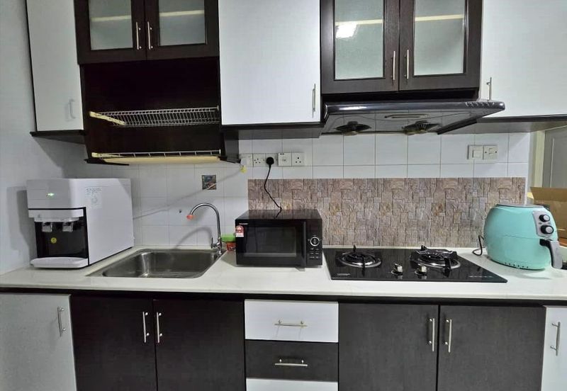 University Place (Plaza Ivory)