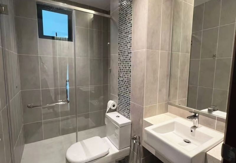 Queens Residences @ Queens Waterfront