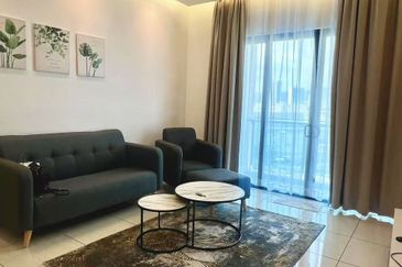 Queens Residences @ Queens Waterfront