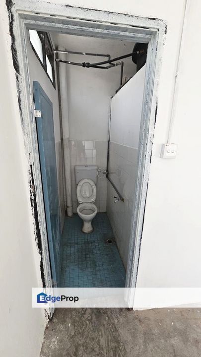 New Refurbished 3 Storey End Lot Shop Rent at Kedah Bandar Putra Kulim, Kedah, Kulim