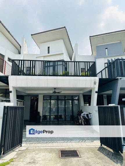 freehold 2 storey superlink Laman Glenmarie, Shah Alam, Selangor, Glenmarie