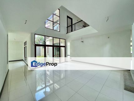 Unit baru Semi D Jalan Awan Larat U8 D'Puncak Bukit Jelutong, Selangor, Bukit Jelutong