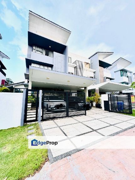 Fully Renovation Semi D 3 Storey Cahaya Alam Seksyen U12 Shah Alam, Selangor, Shah Alam