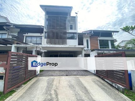 3 Storey Terrace Jalan Elektron U16 Denai Alam Shah Alam, Selangor, Shah Alam