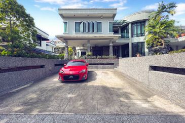 KGSAAS Golf Club, Seksyen 13