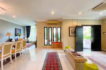 KGSAAS Golf Club, Seksyen 13