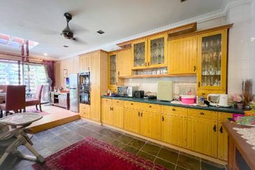 KGSAAS Golf Club, Seksyen 13