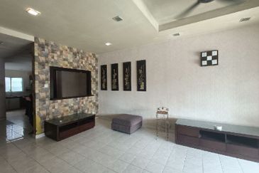 FREEHOLD SHAH ALAM | 2 Storey Intermediate Bukit Subang U16 Shah Alam