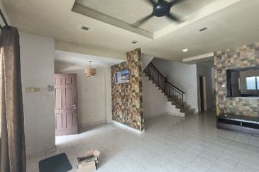 FREEHOLD SHAH ALAM | 2 Storey Intermediate Bukit Subang U16 Shah Alam