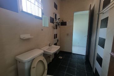 FREEHOLD SHAH ALAM | 2 Storey Intermediate Bukit Subang U16 Shah Alam