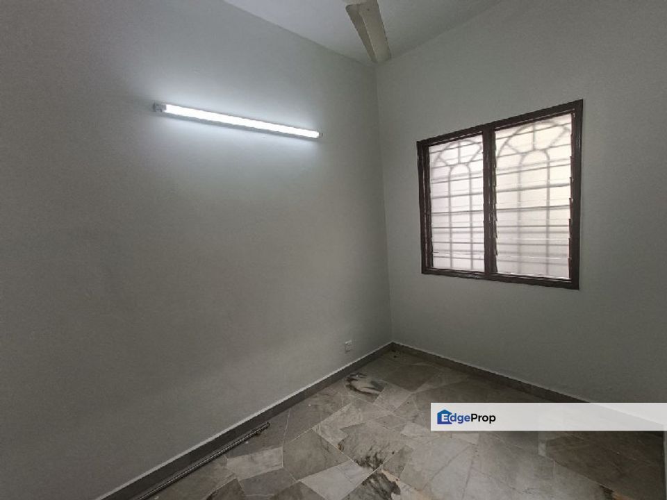 Non bumi lot | Basic Unit Double Storey USJ 11 Subang Jaya, Selangor, Subang Jaya