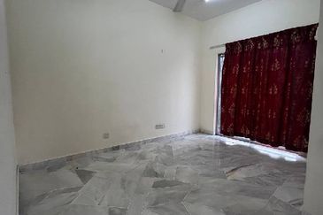 CORNER Double Storey Terrace , Taman Alam Perdana, Shah Alam