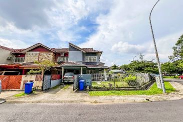[CORNER LOT] Double Storey Terrace Jalan Nova U5, Subang Bestari, Shah