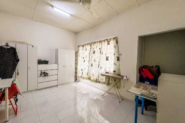 [CORNER LOT] Double Storey Terrace Jalan Nova U5, Subang Bestari, Shah