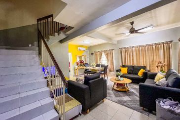 [CORNER LOT] Double Storey Terrace Jalan Nova U5, Subang Bestari, Shah