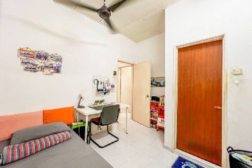 [CORNER LOT] Double Storey Terrace Jalan Nova U5, Subang Bestari, Shah