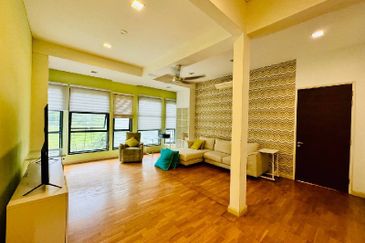 Big Land Size Semi-D End Lot, Mezzo, Bukit Jelutong, Shah Alam