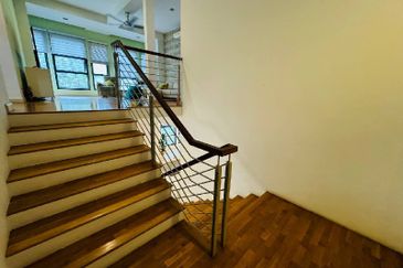 Big Land Size Semi-D End Lot, Mezzo, Bukit Jelutong, Shah Alam