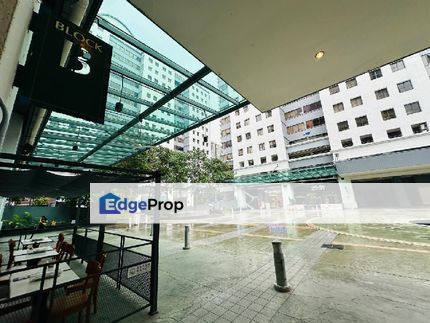 Plaza Mont Kiara Office Renovated with Balcony, Kuala Lumpur, Mont Kiara