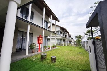 Tiana Elmina Gardens