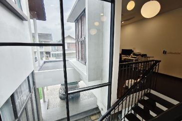 Tiana Elmina Gardens