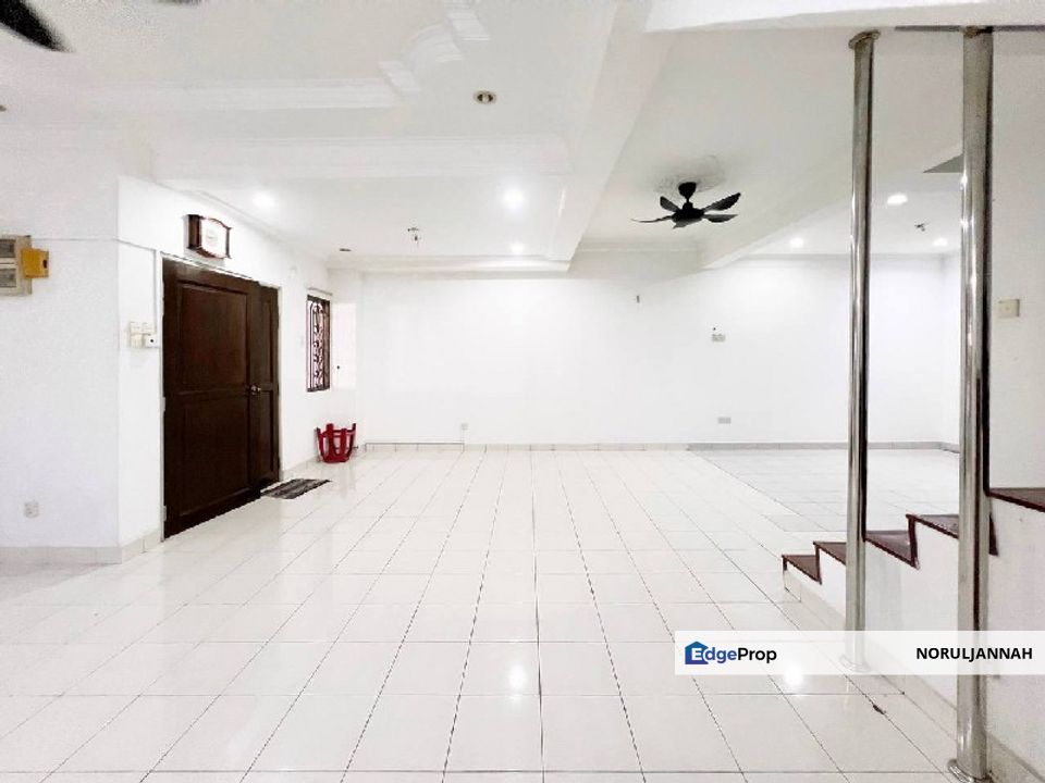 Renovated Double Storey Jalan Nova Subang Bestari, Selangor, Shah Alam