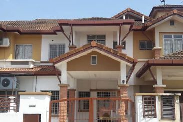 Jalan Spektrum U16 @ Taman Bukit Subang