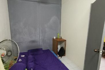 Jalan Spektrum U16 @ Taman Bukit Subang