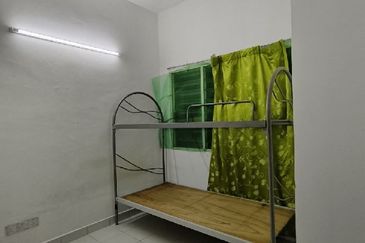 Jalan Spektrum U16 @ Taman Bukit Subang