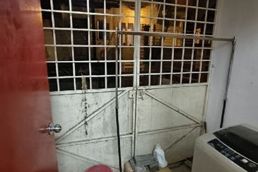 Jalan Spektrum U16 @ Taman Bukit Subang