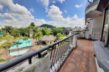 Sri Kinabalu Condominium