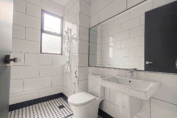 Hevea Elmina Gardens