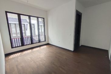 Hevea Elmina Gardens