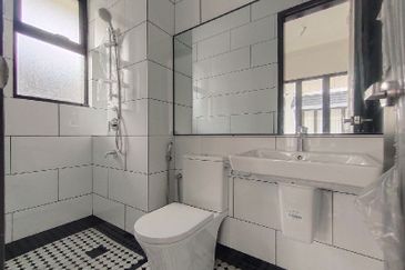 Hevea Elmina Gardens