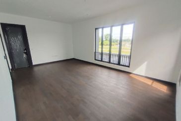 Hevea Elmina Gardens