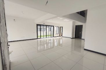 Hevea Elmina Gardens