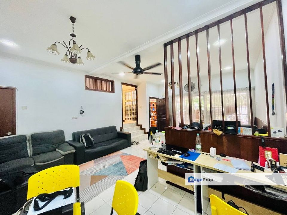 [Facing LRT3 Railway] 2 Storey Terrace Jalan Plumbum Seksyen 7 Shah A, Selangor, Shah Alam