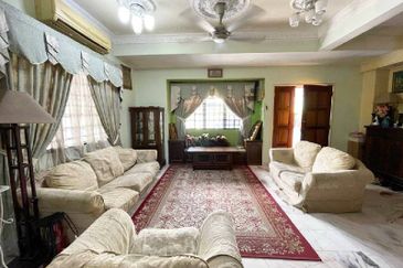 Persiaran Puncak Alam 1 