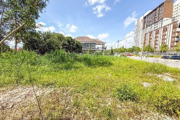 Jalan Kebun Nenas 1A/KS7