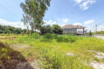 Jalan Kebun Nenas 1A/KS7