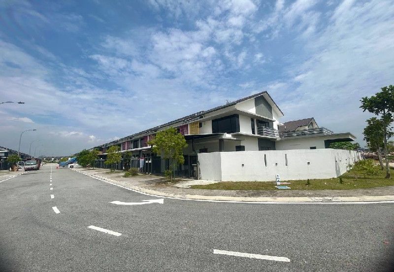 Lumira 2 by Sime Darby