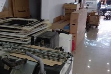 Pusat Perdagangan Seri Kembangan